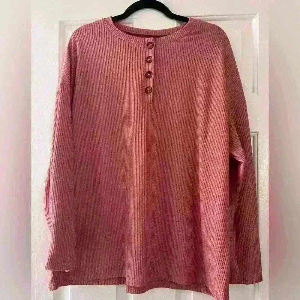 Ribbed women’s sweater